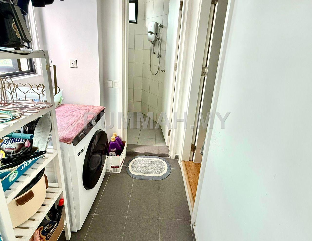 condo in Gelugor, Penang — photo 7