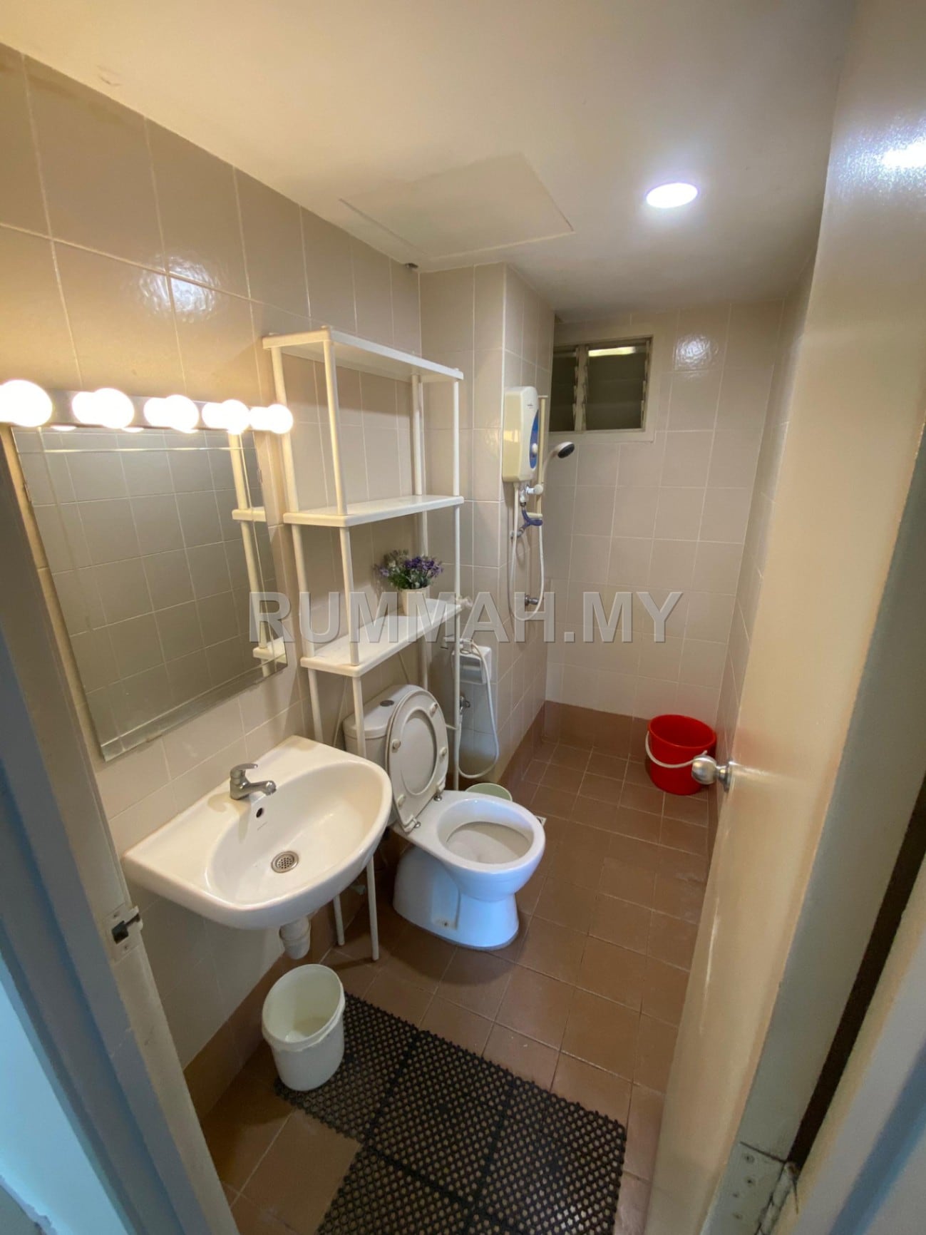 condo in Farlim, Penang — photo 3