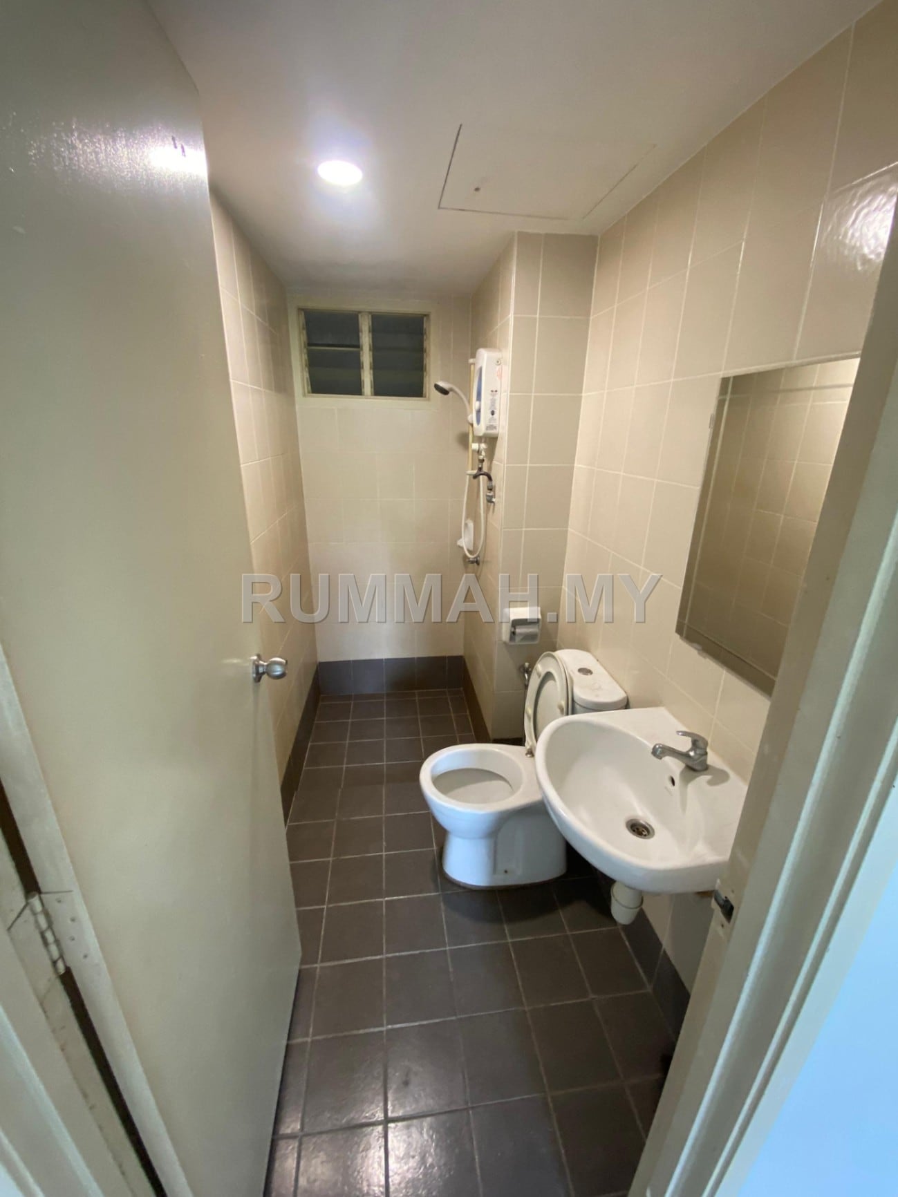 condo in Farlim, Penang — photo 6