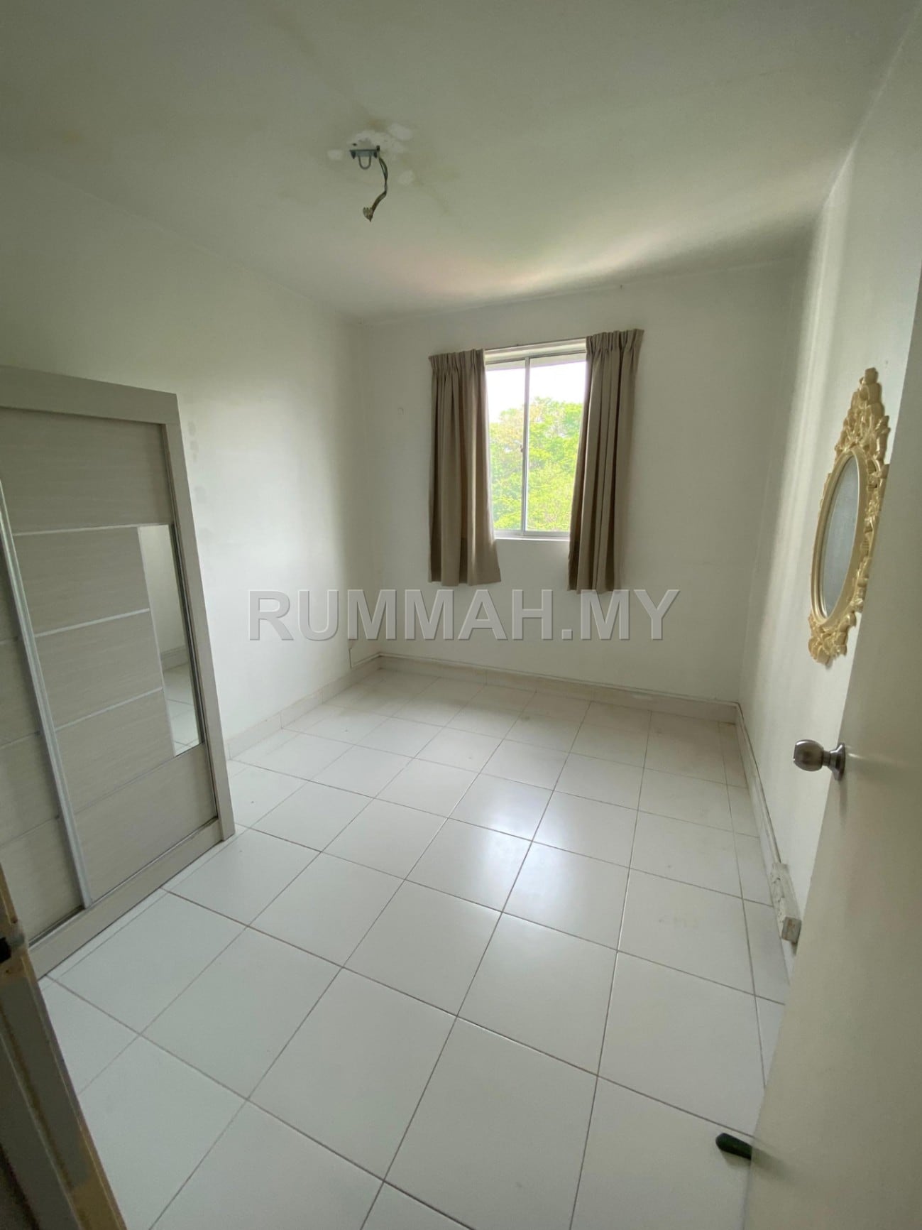 condo in Farlim, Penang — photo 7