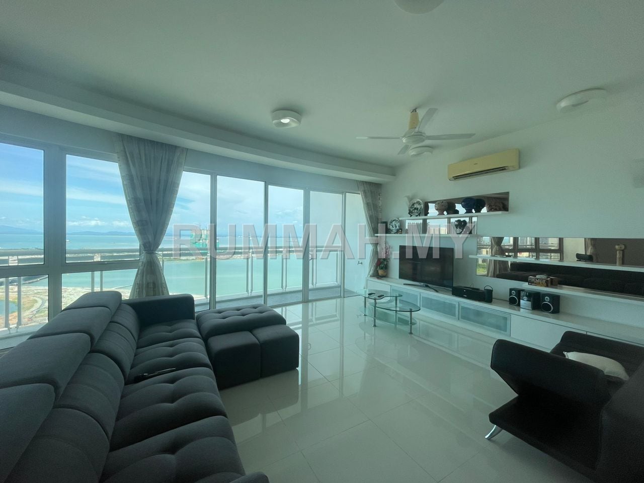 4-bedroom condo in George Town, Penang for sale - Gurney Paragon Residences West Tower 2854sf PERSIARAN GURNEY DRIVE