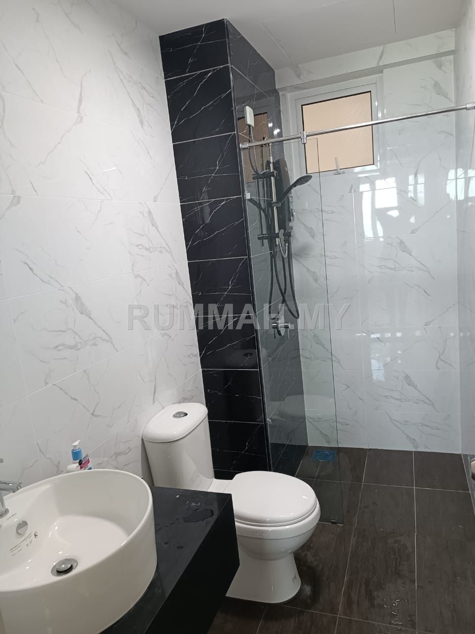 condo in Gelugor, Penang — photo 6