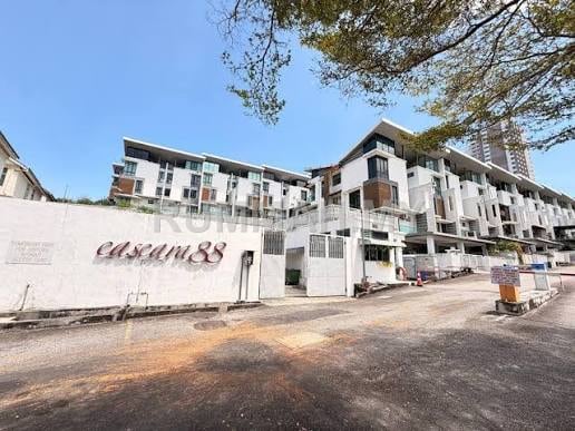 house in Teluk Kumbar, Penang — photo 2