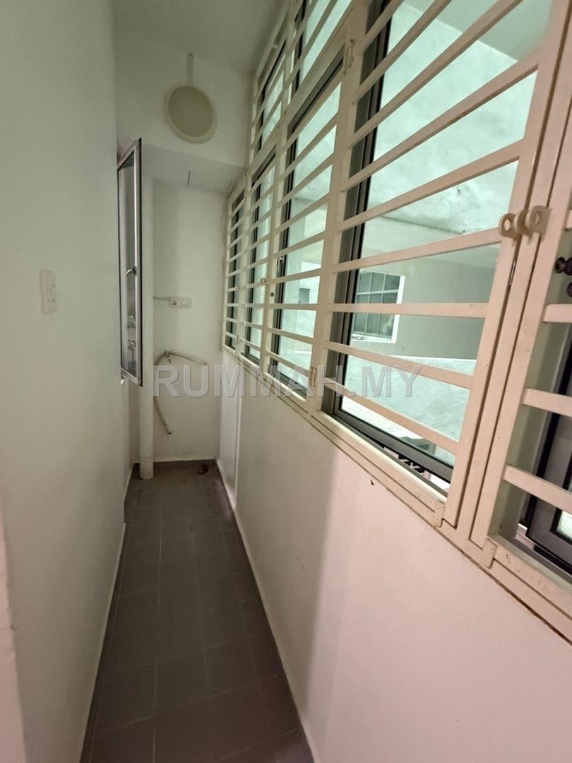 condo in Relau, Penang — photo 7