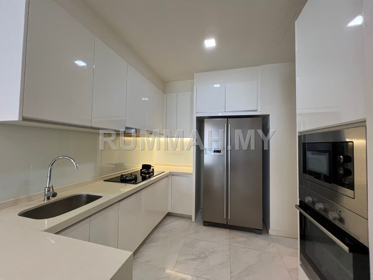 condo in Pulau Tikus, Penang — photo 7