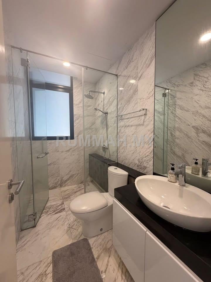 condo in Pulau Tikus, Penang — photo 5