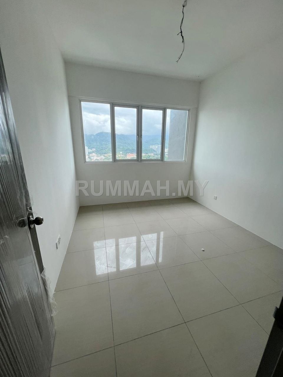 condo in Gelugor, Penang — photo 4