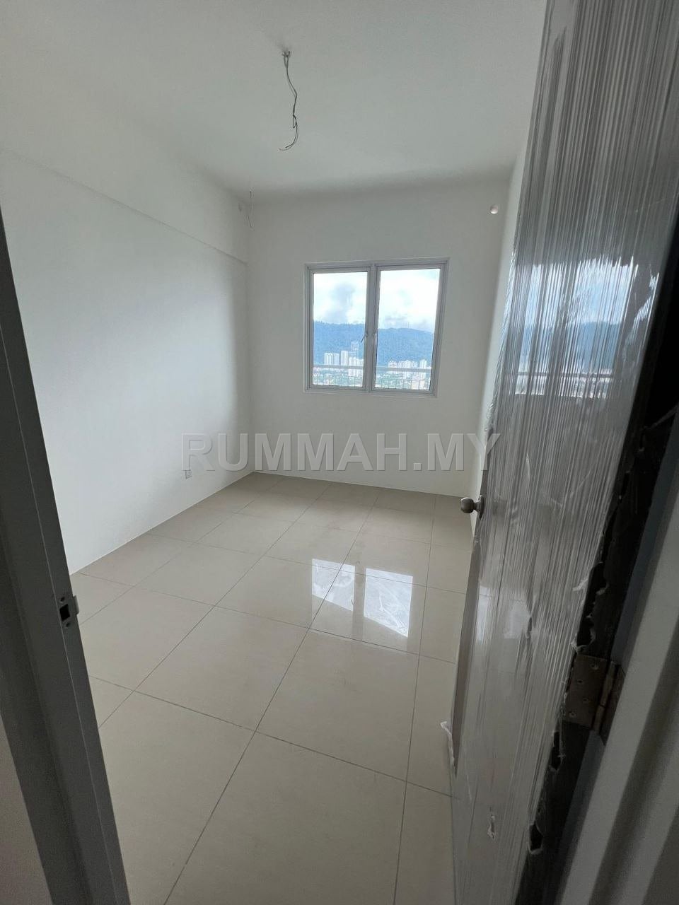 condo in Gelugor, Penang — photo 6
