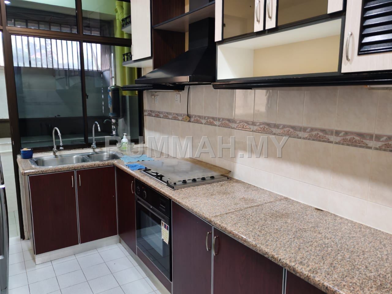 3-bedroom condo in Gelugor, Penang for rent - Condo Gembira for rent 