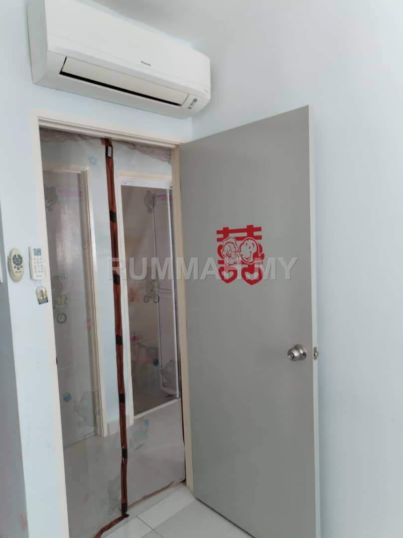 condo in Gelugor, Penang — photo 6