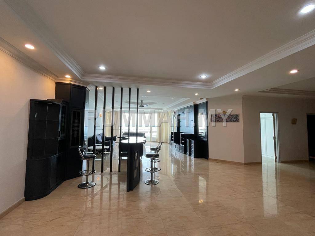 condo in Pulau Tikus, Penang — photo 2