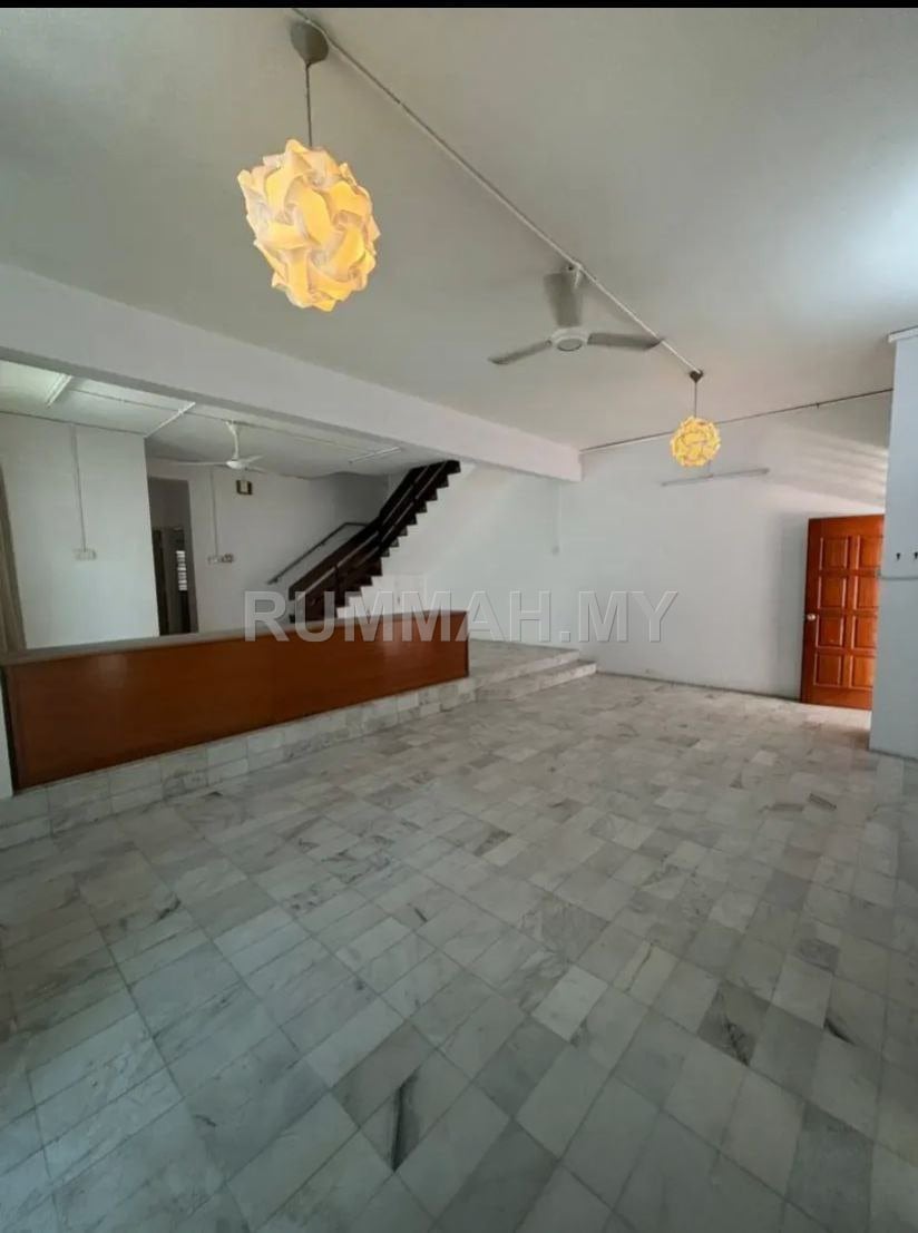 house in George Town, Penang — photo 2