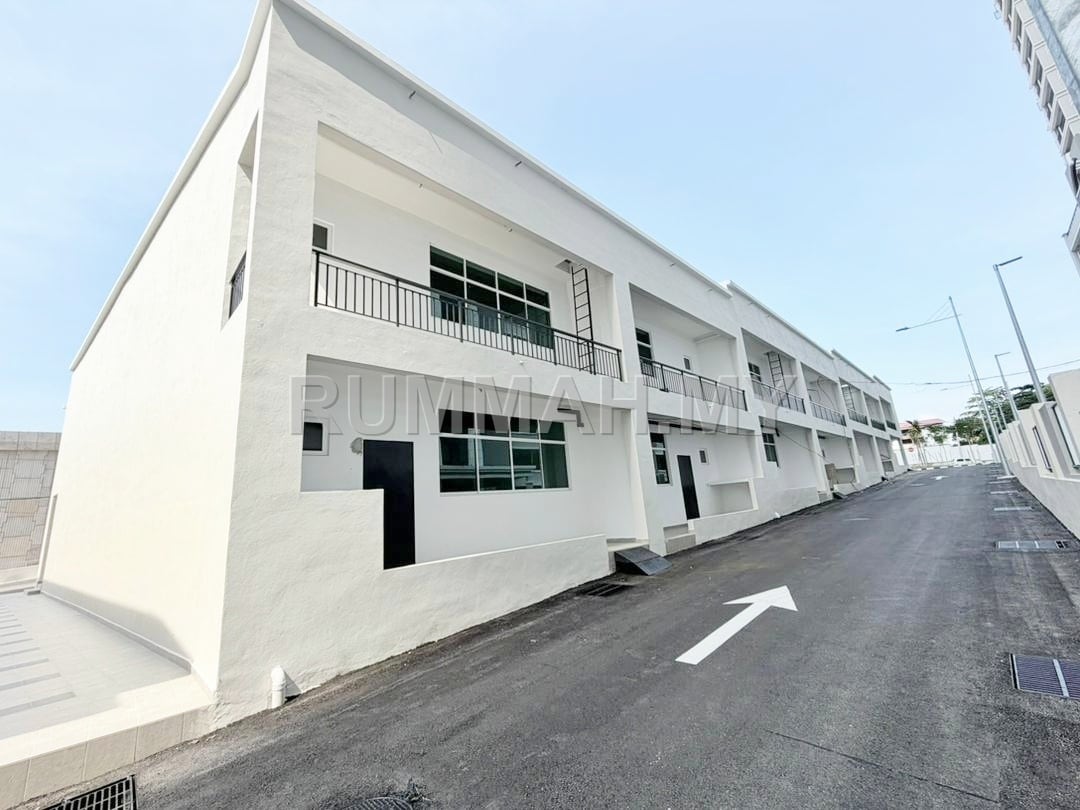 commercial in Gelugor, Penang — photo 2