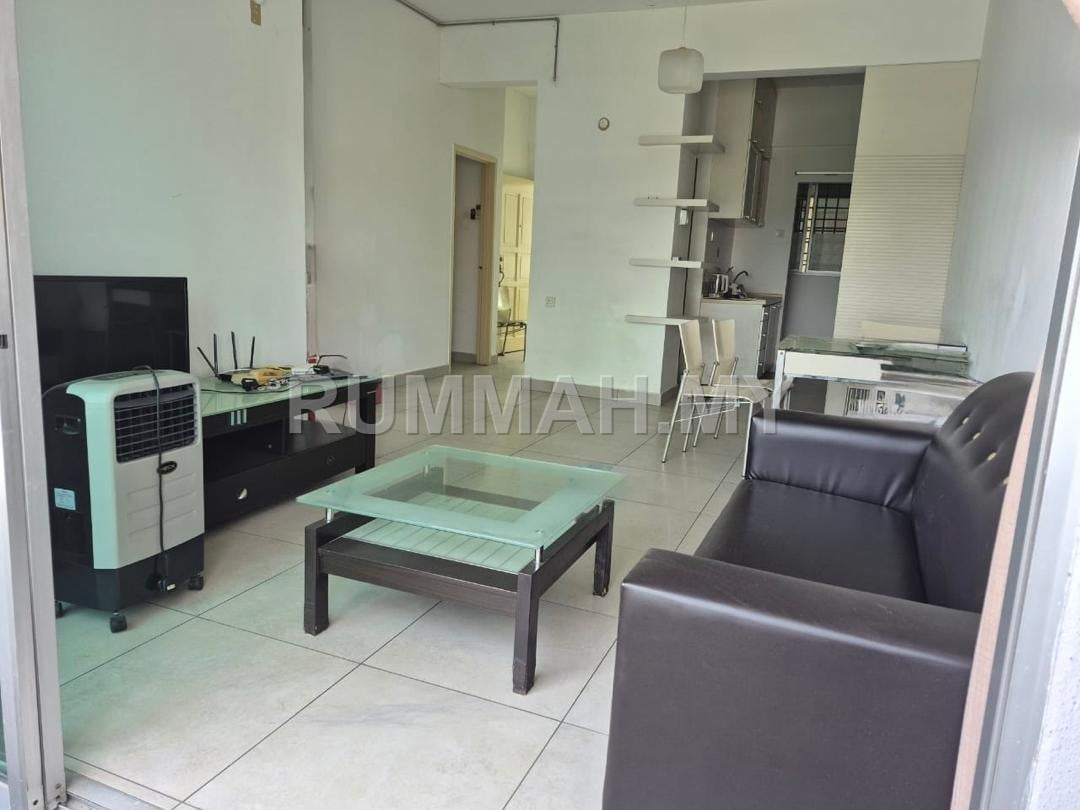 condo in Gelugor, Penang — photo 4