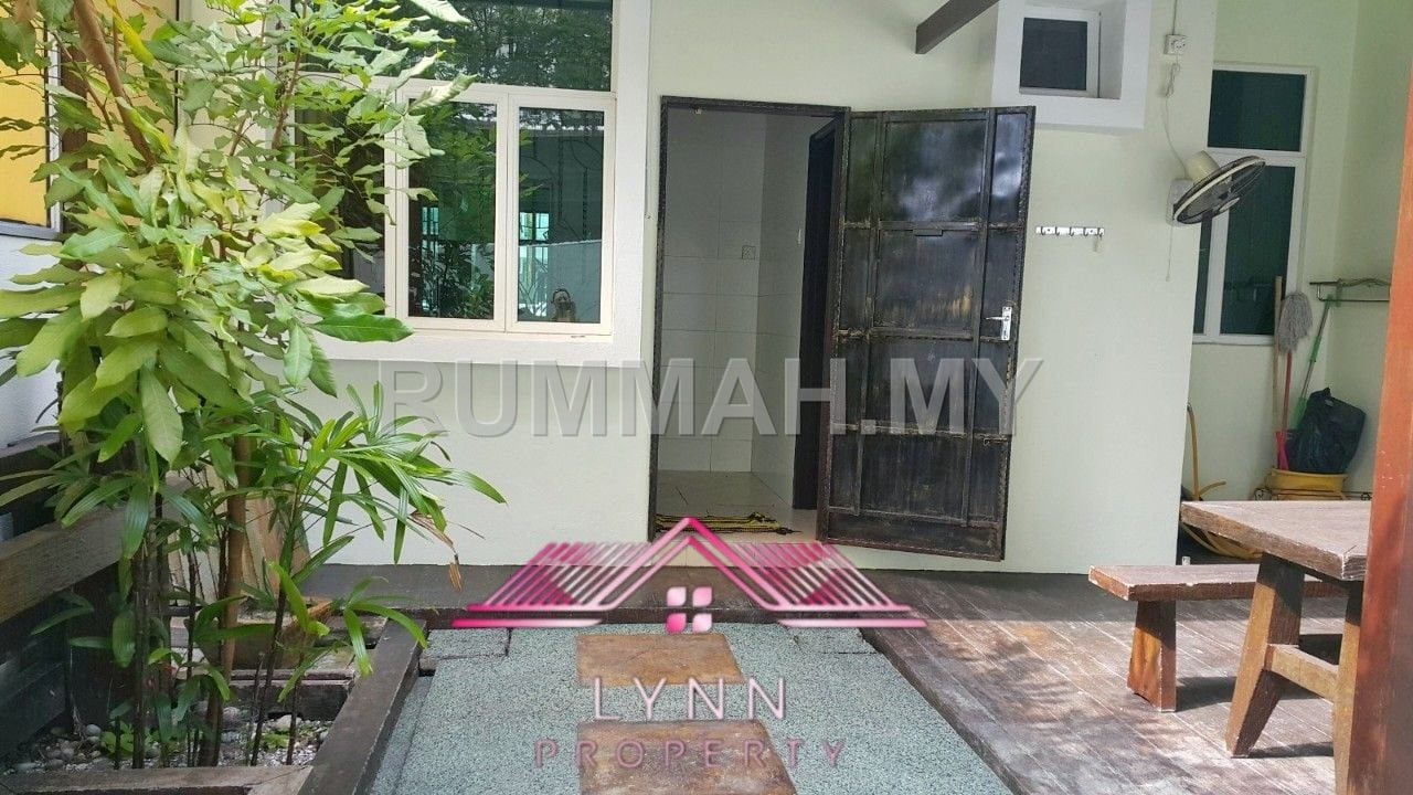 house in Jelutong, Penang — photo 2