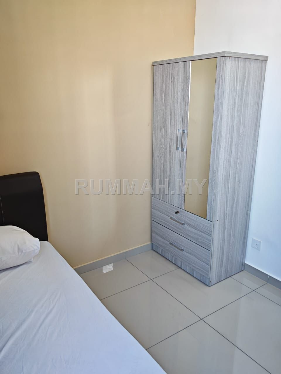 condo in Batu Maung, Penang — photo 6