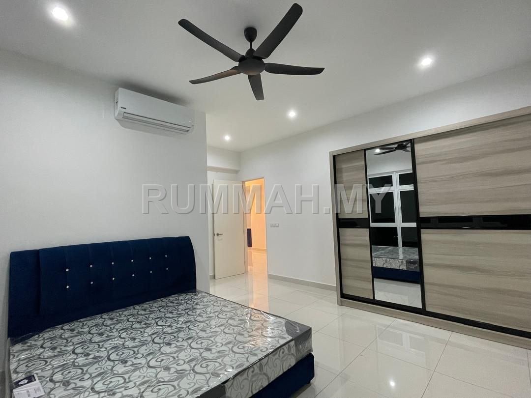 condo in Batu Ferringhi, Penang — photo 4