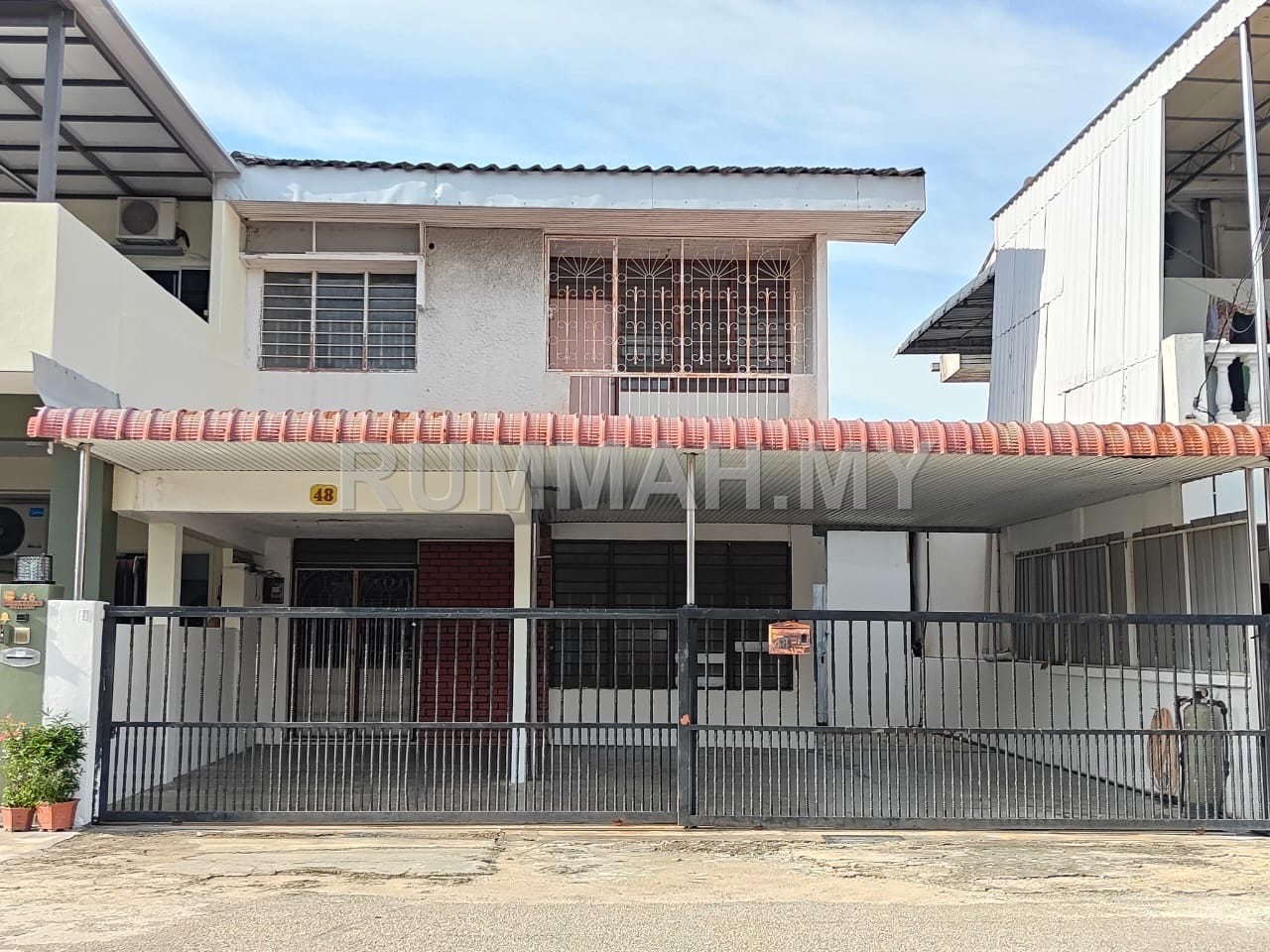 4-bedroom house in Perai, Penang for sale - Taman Chai Leng 2-Storey Semi-D 2065sf Basic Renovated Perai