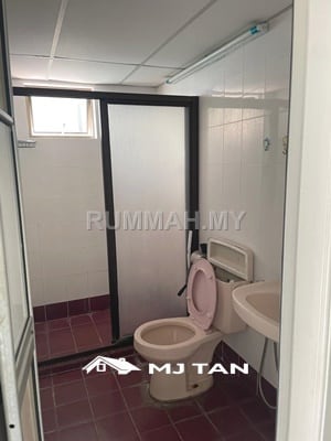 condo in Jelutong, Penang — photo 7
