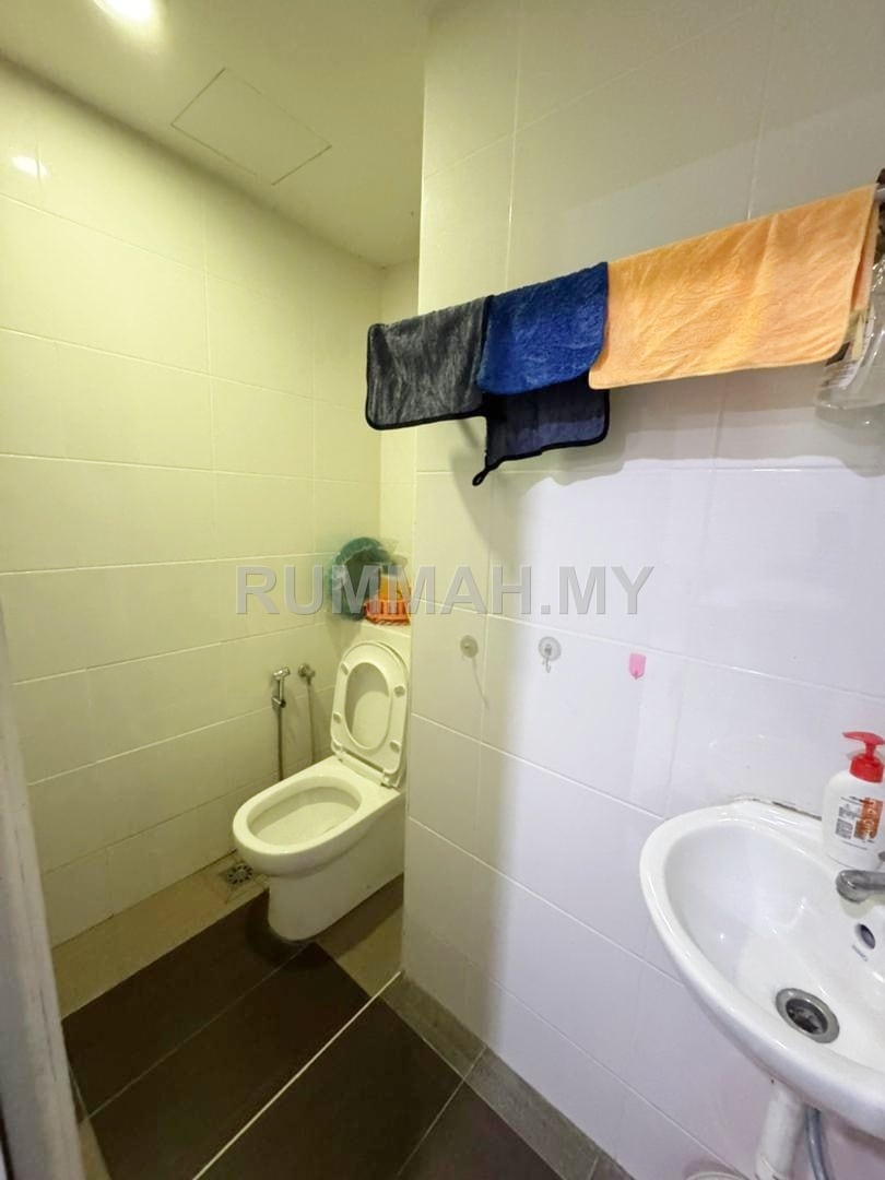 condo in Bagan Lalang, Penang — photo 7