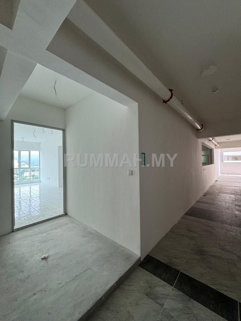condo in Gelugor, Penang — photo 4