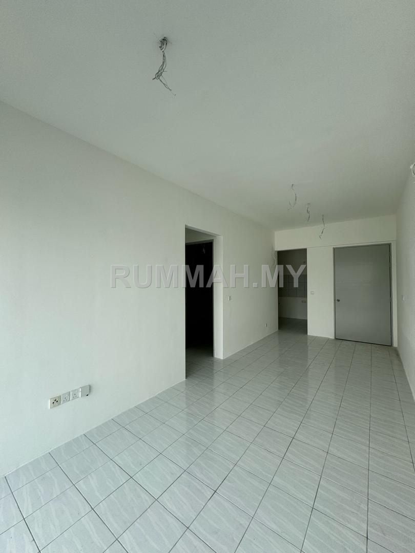condo in Gelugor, Penang — photo 5