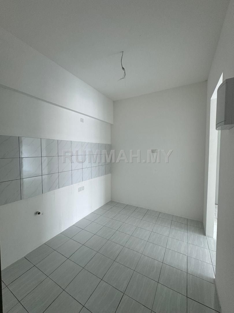 condo in Gelugor, Penang — photo 6