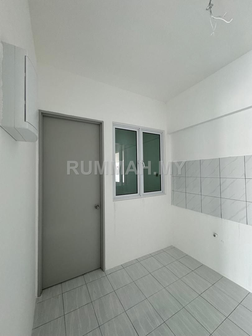 condo in Gelugor, Penang — photo 7