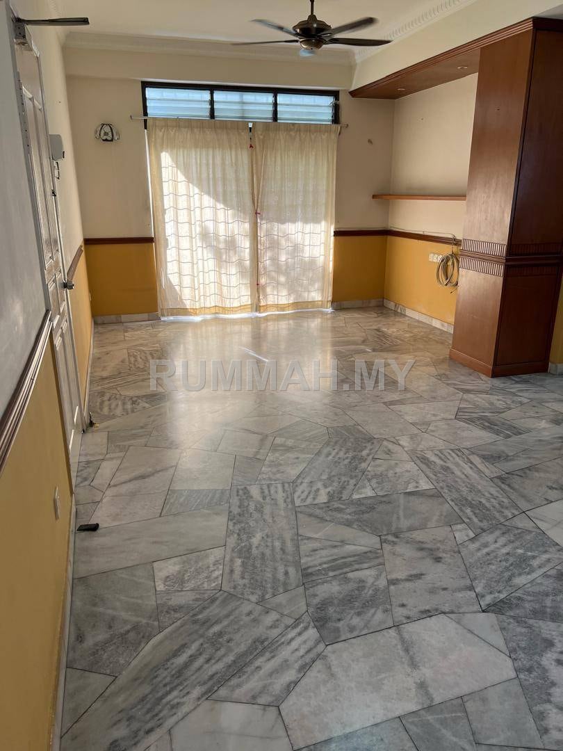 3-bedroom condo in Gelugor, Penang for sale - 🏢 Mutiara Court @ Island Glades (Ground Floor) — FOR SALE