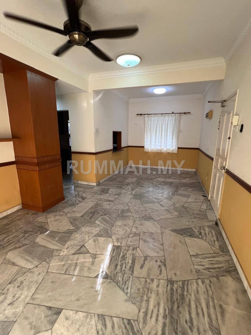 condo in Gelugor, Penang — photo 5