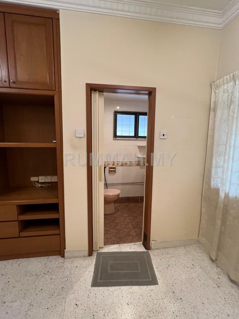 condo in Gelugor, Penang — photo 7