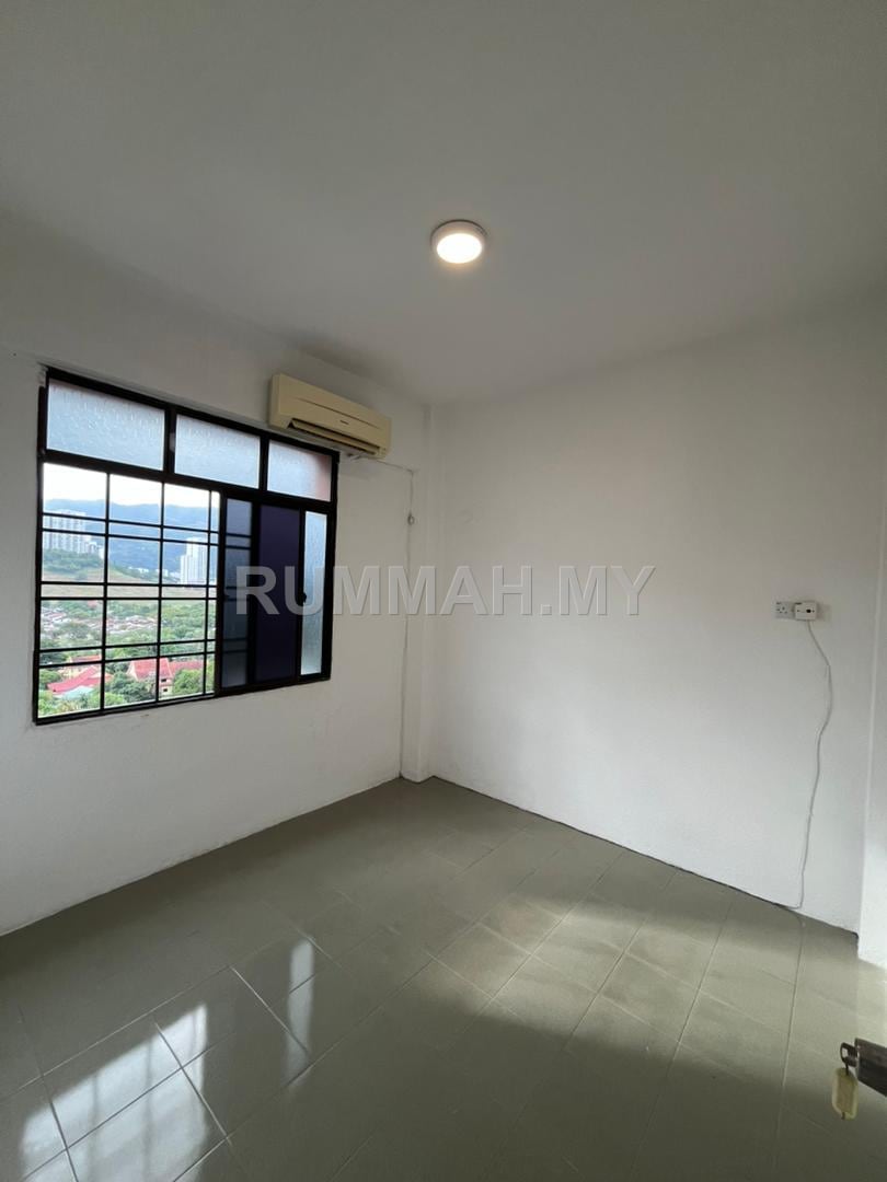 condo in Jelutong, Penang — photo 7