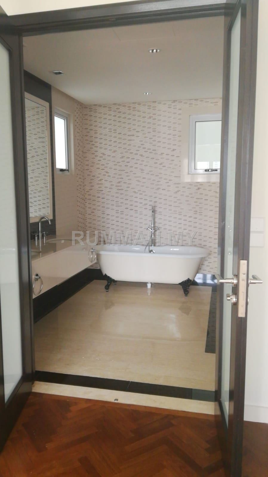 condo in Tanjung Tokong, Penang — photo 3