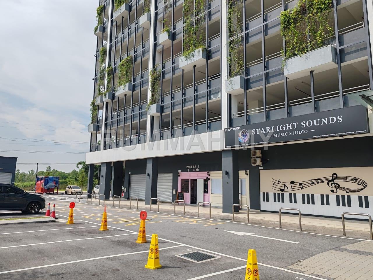 commercial in Tulip Residence, Selangor — photo 4