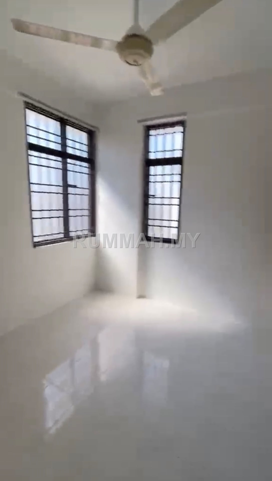 3-bedroom condo in Sungai Ara, Penang for rent - Sri Abadi Apartment