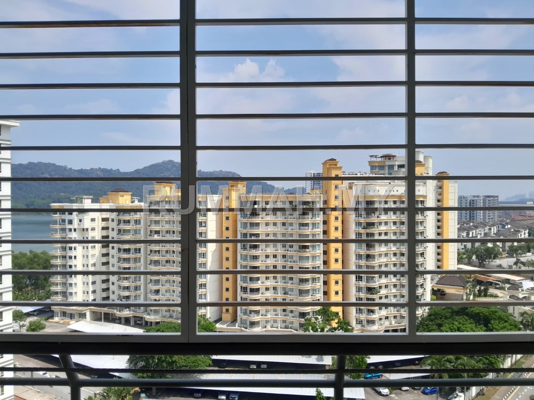 3-bedroom condo in Bayan Lepas, Penang for rent - 🏢 Putra Place — FOR RENT 🔥 Fully Furnished • 2 Carparks • Move-In Ready!