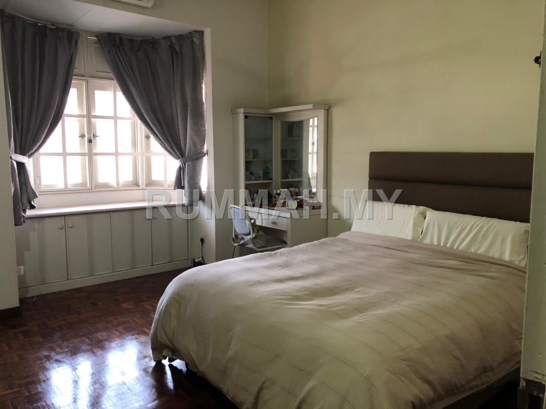 house in Gelugor, Penang — photo 3