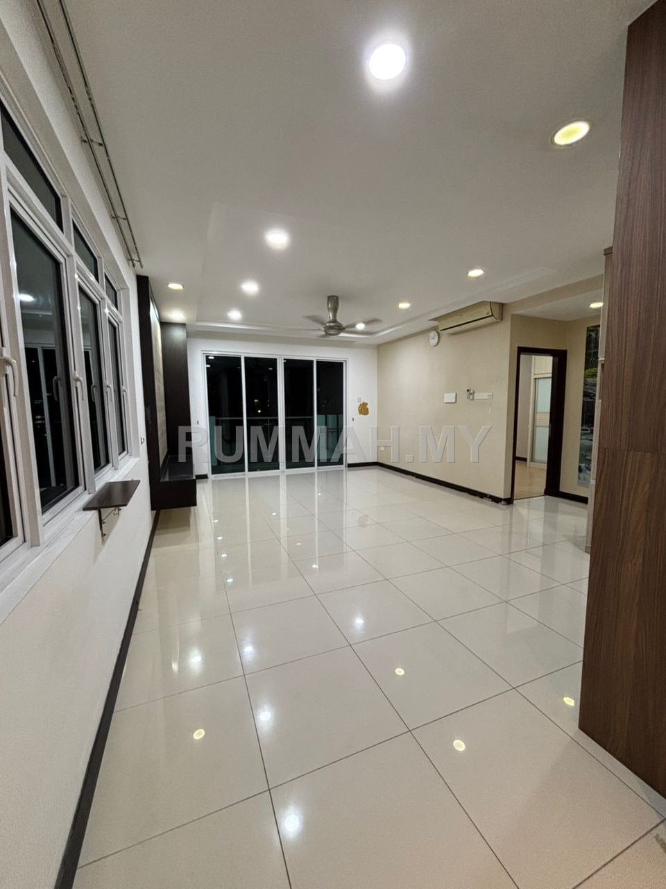 3-bedroom condo in Gelugor, Penang for sale - Vertiq, Gelugor | Partially Furnished