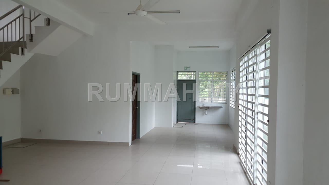 4-bedroom house in Batu Maung, Penang for rent - Prestige V,Batu Maung Double Storey Terrace House For Rent 