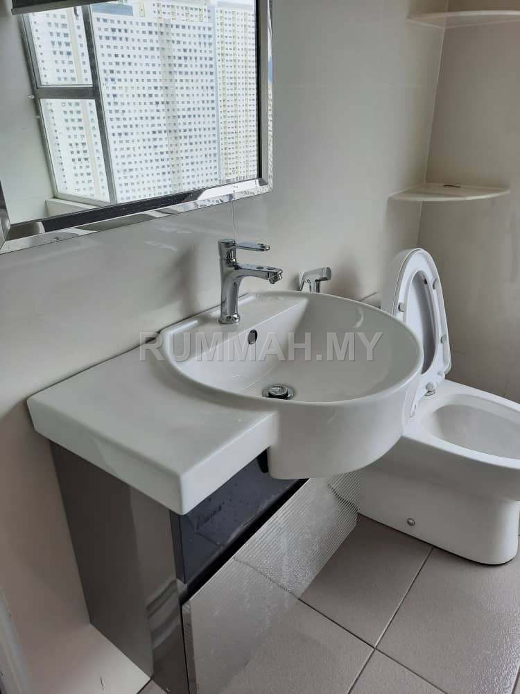 condo in Sungai Ara, Penang — photo 3