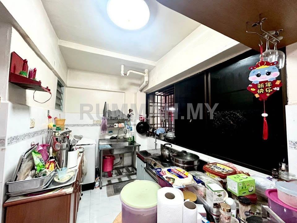 2-bedroom condo in Air Itam, Penang for sale - Block 33 Desa Sri Swarna Low Floor 506sf Partially Reno & Furnished Ayer Itam