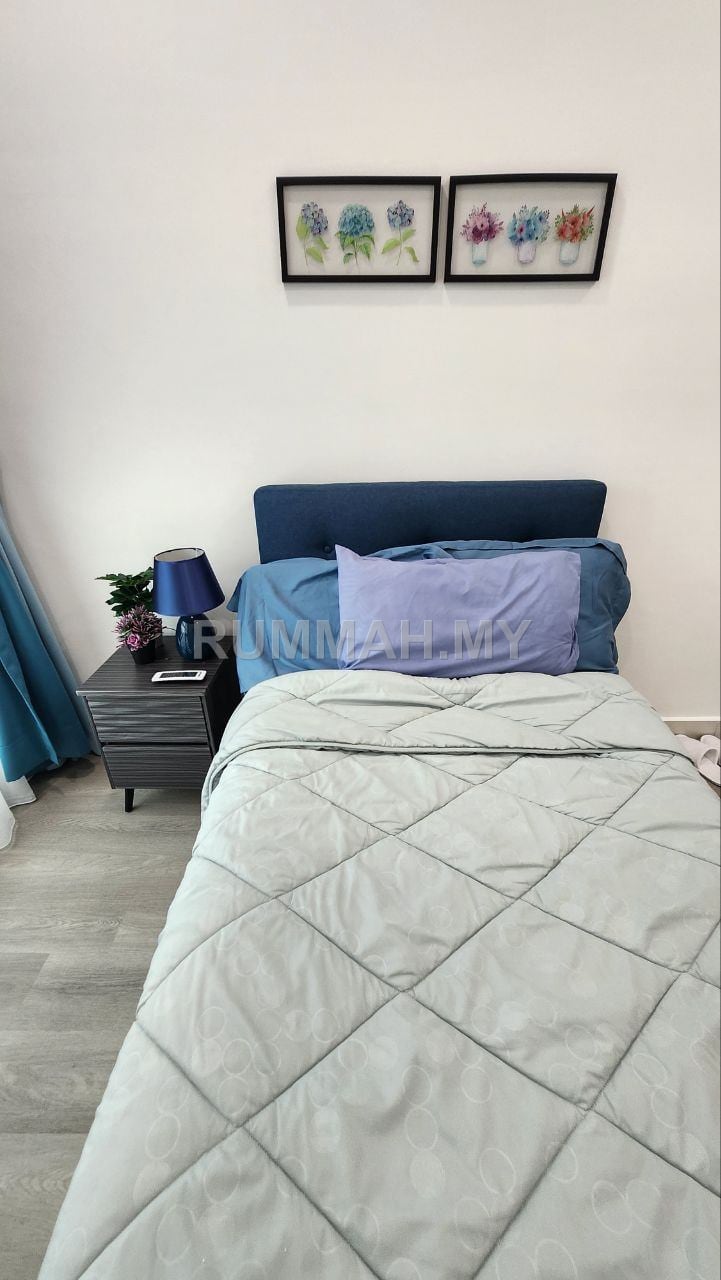 condo in Batu Ferringhi, Penang — photo 4