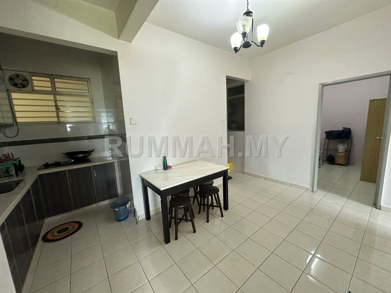 3-bedroom condo in George Town, Penang for sale - 2 Carparks irama villa apartment georgetown freehold