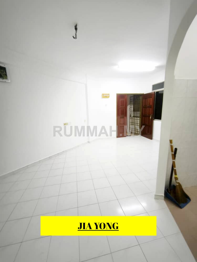 condo in Gelugor, Penang — photo 6