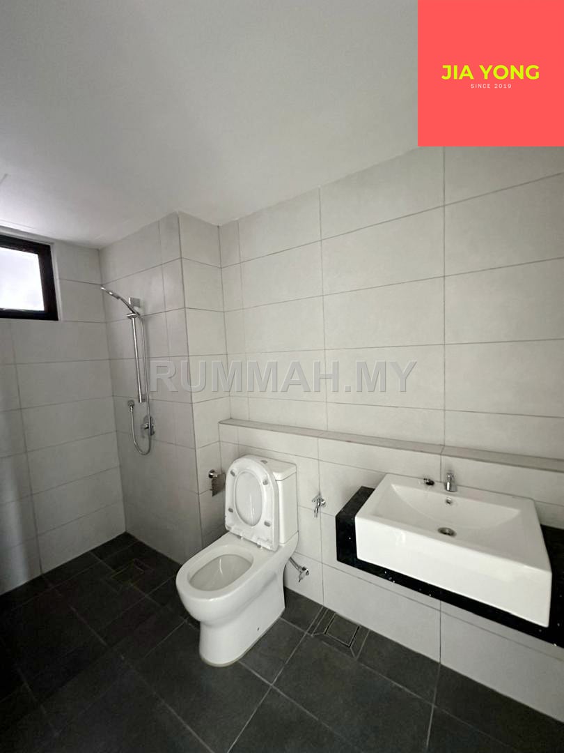 condo in Air Itam, Penang — photo 3