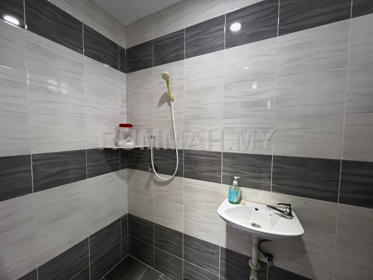 condo in Relau, Penang — photo 6