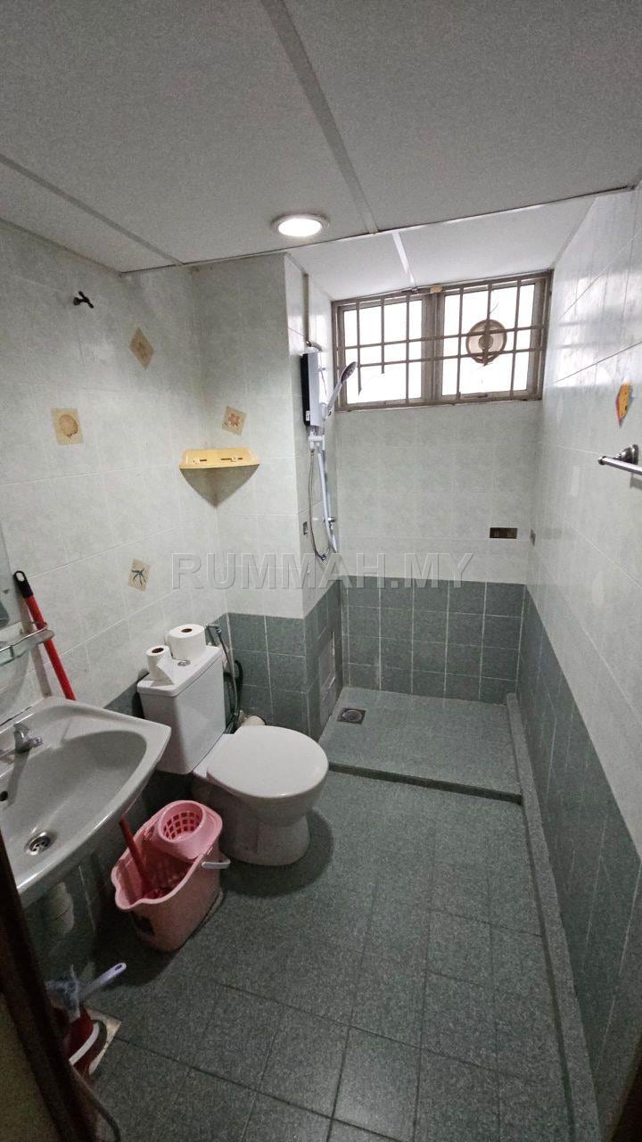 condo in Bayan Lepas, Penang — photo 6
