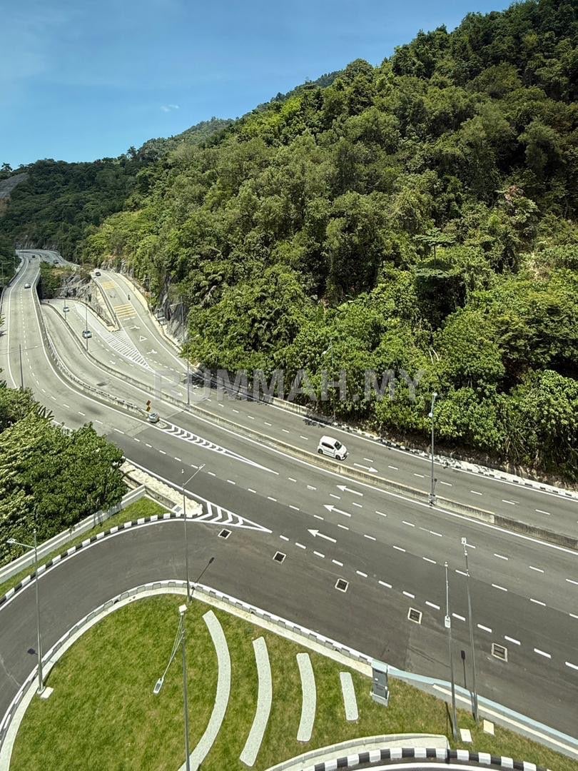3-bedroom condo in Bukit Jambul, Penang for sale - The Terraces Condo Low Floor Floor 925sf 2CP Original Bukit Jambul 