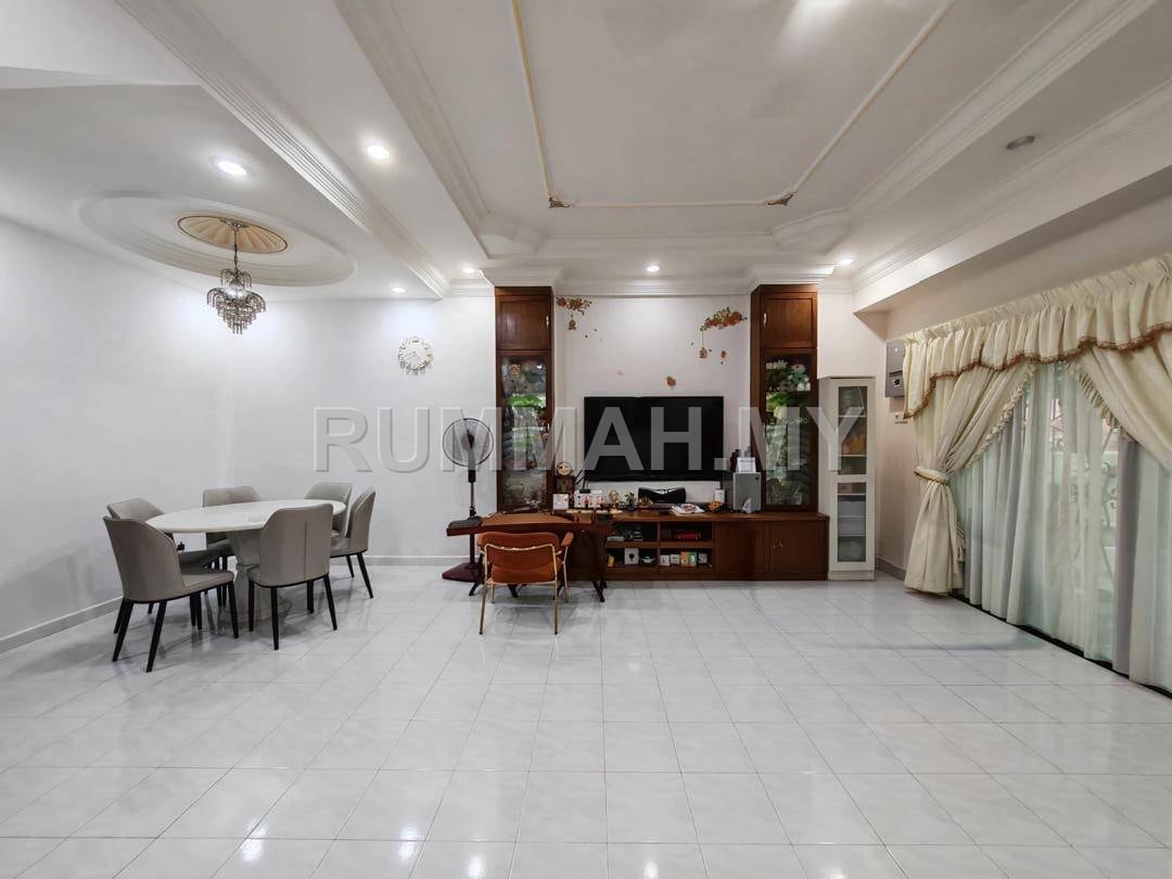house in Tanjung Bungah, Penang — photo 2