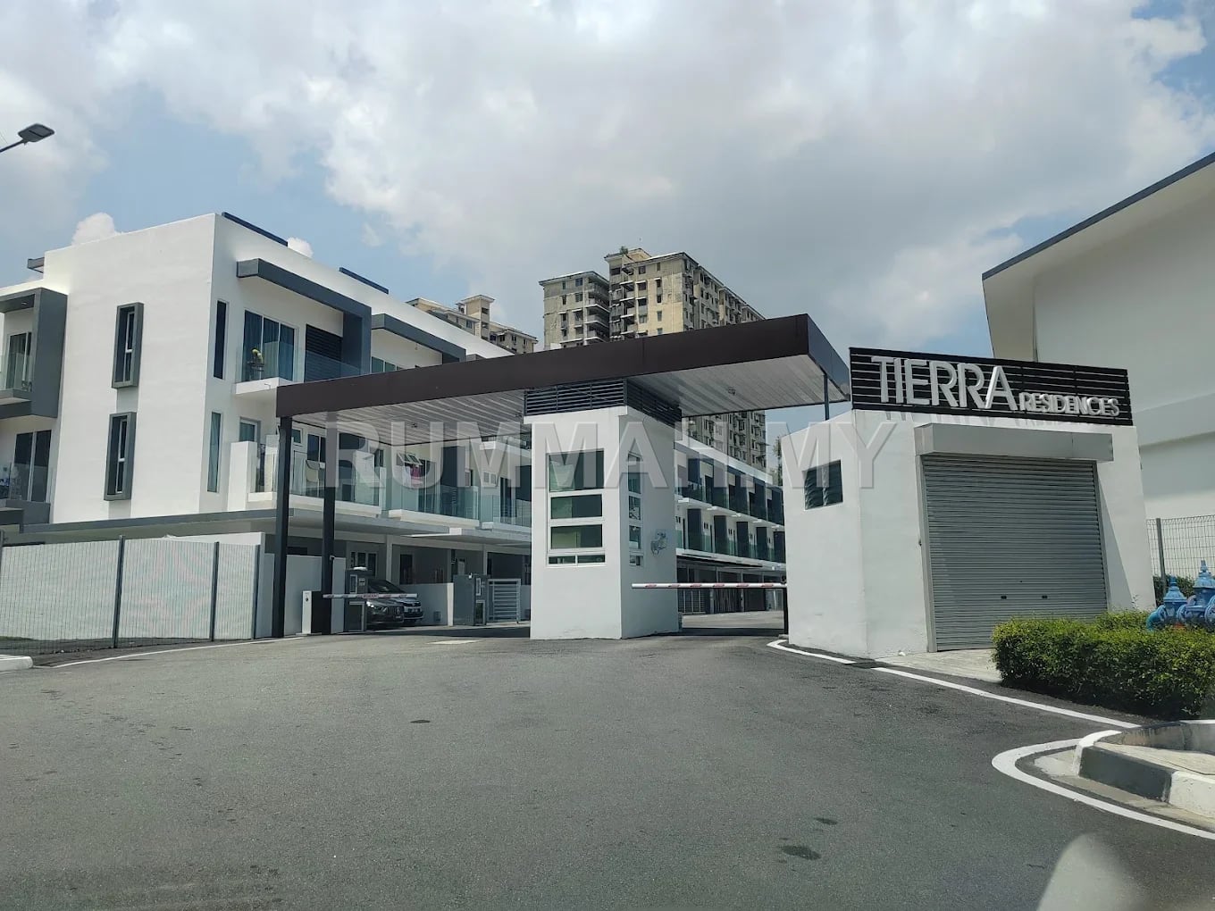 RARE 3 Storey Semi-D @ Tierra Residence, Bayan Lepas 📍 Bayan Lepas • nearby Penang International Airport • Bayan Lepas FTZ • Penang Bridge
